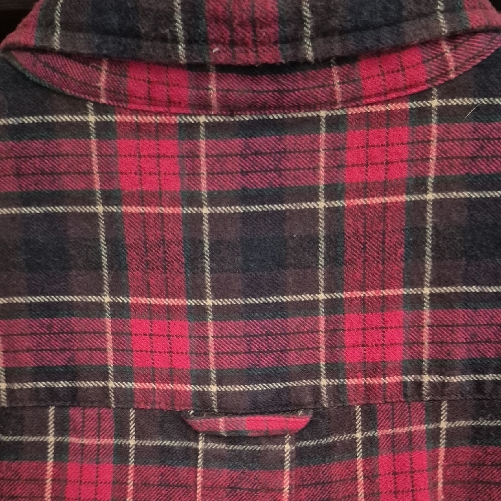 RedHead Red and Black Plaid Casual Shirt - Picture 7 of 7